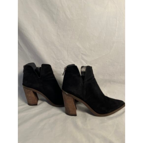 Vince Camuto Black Suede Ankle Boots Block Heel Women’s Size 7 - Picture 4 of 8